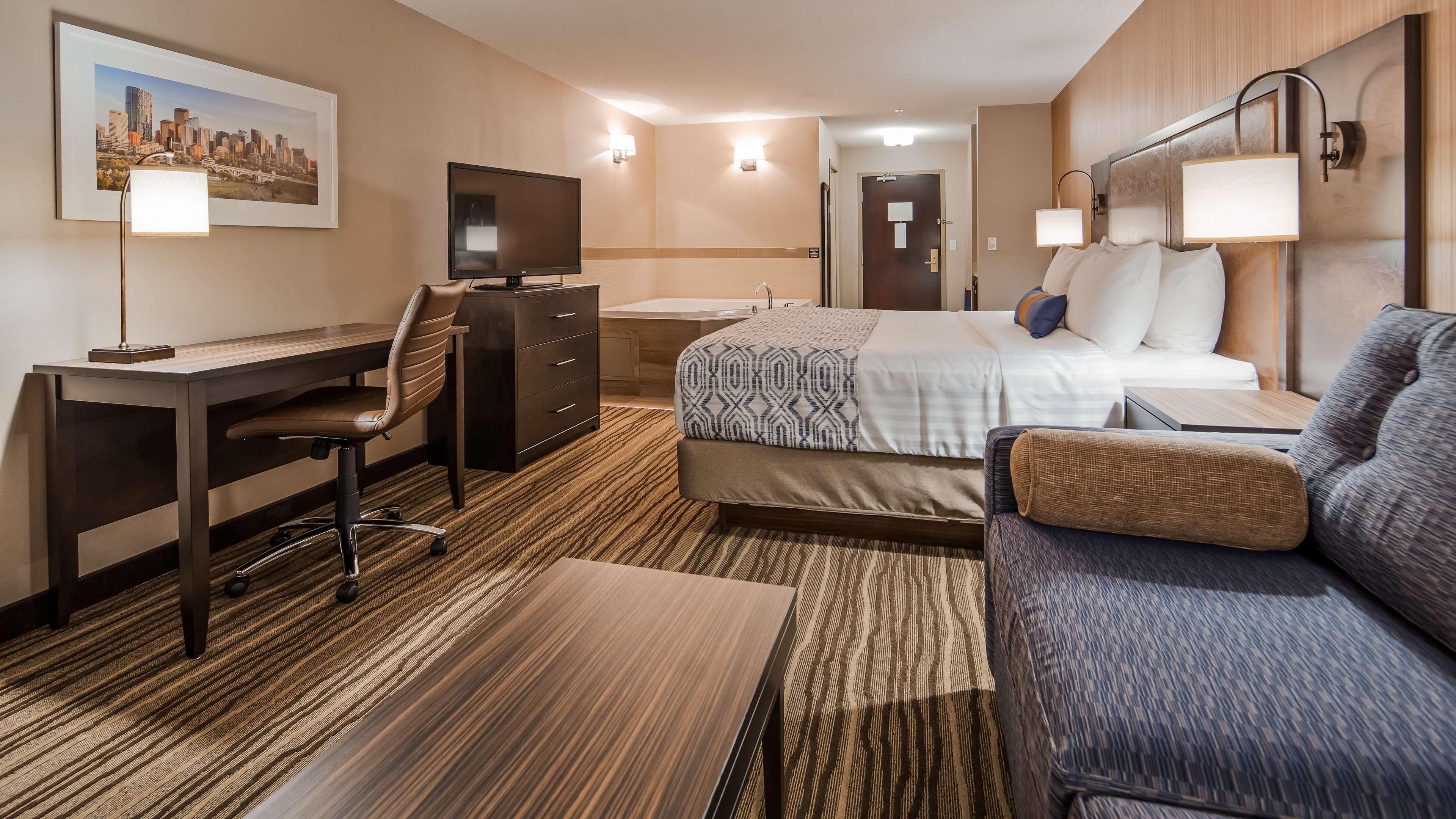 Best Western Plus Calgary Centre Inn Exterior photo